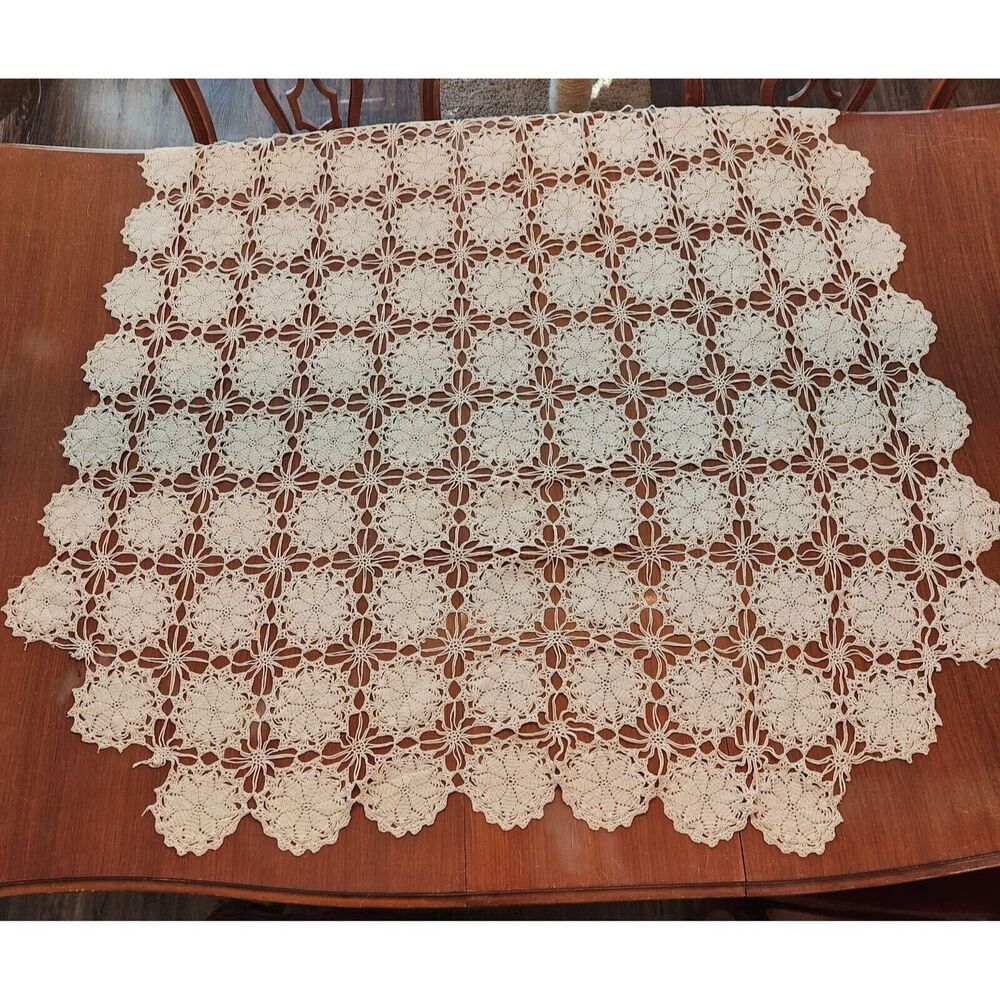 Crochet Tablecloth 48in x 70in Rectangle Beige Star Rounds Vintage Overlay - Picture 3 of 9
